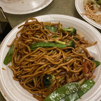 King's Wok - Vegetable Lo Mein - Chinese Near Me - Brookings, South Dakota King's Wok - Vegetable Lo Mein - Chinese Near Me - Brookings, South Dakota