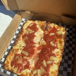 Detroit one topping