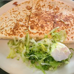 Steak quesodillos