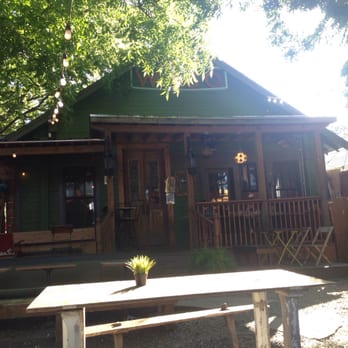Common Grounds - Outdoor seating - Coffee & Tea Near Me - Waco, Texas