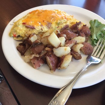 Fresh Harvest Cafe - Queen Chorizo omelette - Cafes Near Me - Florence, Oregon