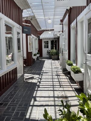 Brentwood Country Mart by null