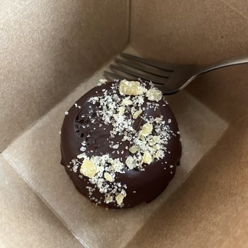 Pluto Organic Cafe - Chocolate gingerbread cake - Breakfast & Brunch Near Me - Seattle, Washington