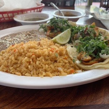 Pepe’s Tacos - 3 Taco combination plate with Chicken - Mexican Near Me - Azusa, California