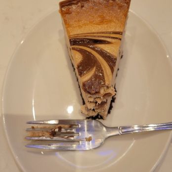 Junior's Restaurant & Bakery - Irish cream cheesecake - American Near Me - New York, New York Junior's Restaurant & Bakery - Irish cream cheesecake - American Near Me - New York, New York