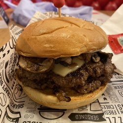 Smashburger - Truffle Mushroom Burger