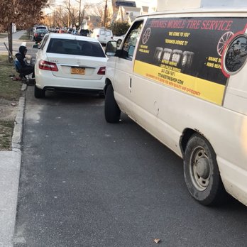 Titanes Mobile Tire Service - Mercedes Benz tire replacement - Tires Near Me - Brooklyn, New York Titanes Mobile Tire Service - Mercedes Benz tire replacement - Tires Near Me - Brooklyn, New York