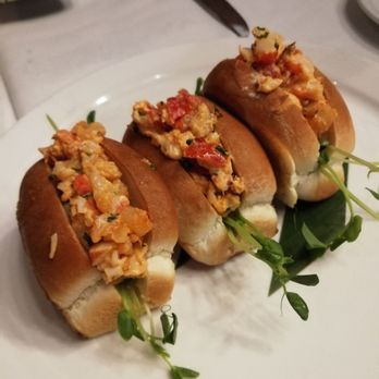 Coast - Lobster roll - Seafood Near Me - Vancouver, British Columbia Coast - Lobster roll - Seafood Near Me - Vancouver, British Columbia