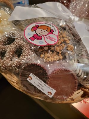 Mindy's Munchies by null