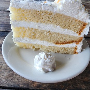 Locklear's on Little Oak - Coconut cake - Seafood Near Me - Charleston, South Carolina