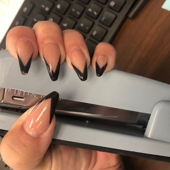 Kim's Nails - Still holding up after two weeks of typing! - Nail Salons Near Me - Buffalo, New York