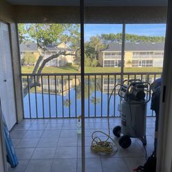 Water-Less Lanai Cleaning