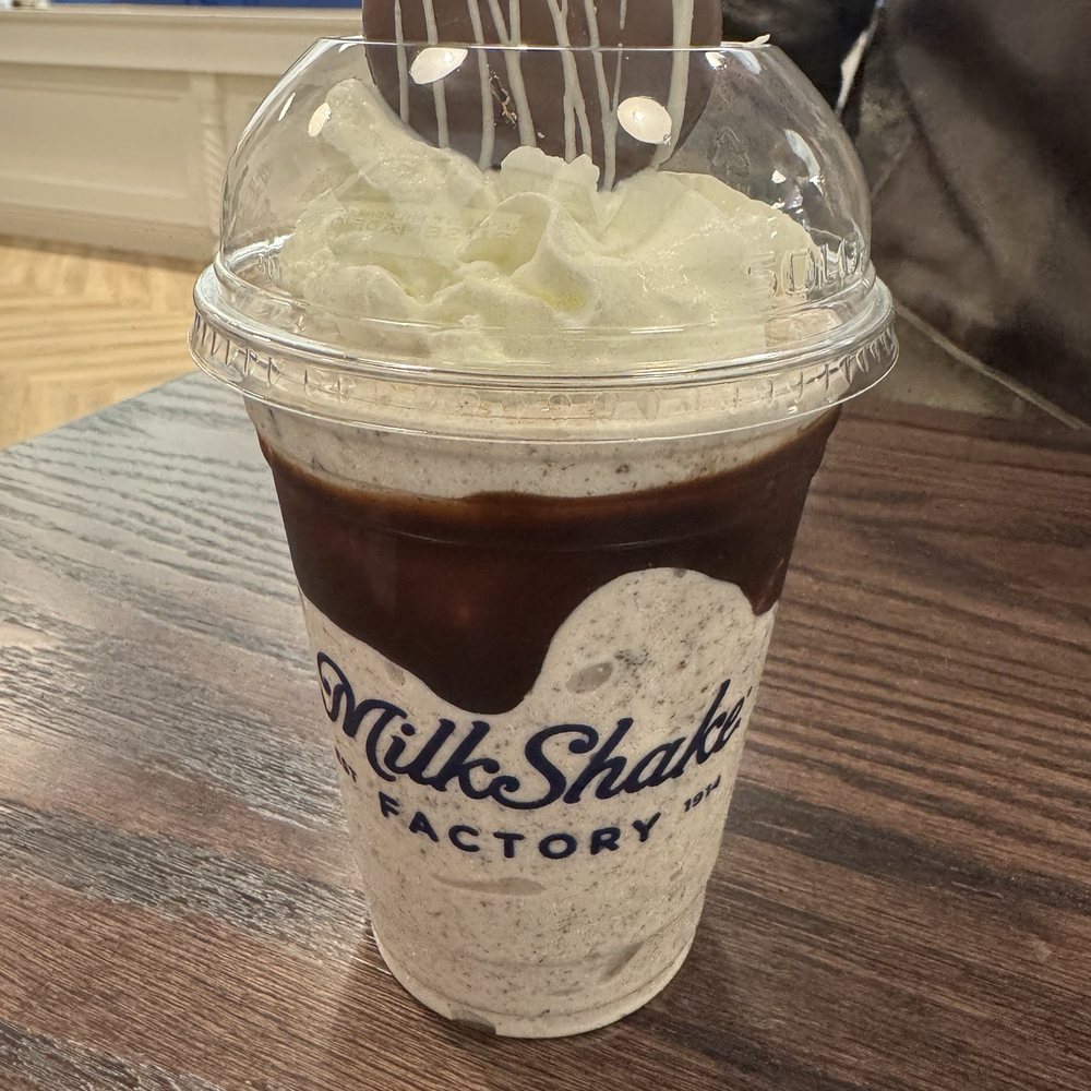 Milkshake Factory - Cookie monster shake - Desserts Near Me - Alpharetta, Georgia Milkshake Factory - Cookie monster shake - Desserts Near Me - Alpharetta, Georgia