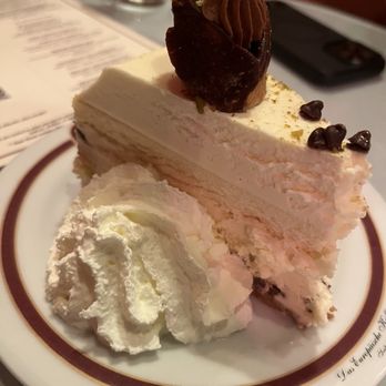Cafe Intermezzo - Midtown - Cannoli cheesecake - Cafes Near Me - Atlanta, Georgia