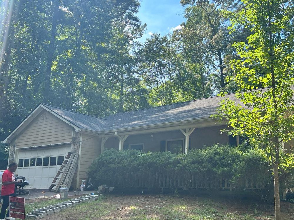 Slide of Alberto Parra - High Quality Roofing