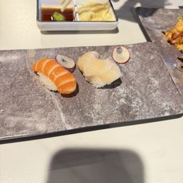 Scallop Nigiri