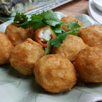 生昌潮州海鮮酒家 - Fried crab and prawn balls - Teochew Near Me - Hong Kong, HK