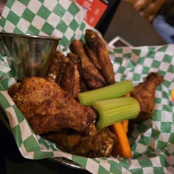 Wild Hare - Wings - Cocktail Bars Near Me - Blaine, Minnesota