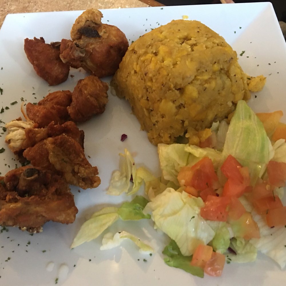 El Buen Cafe - Mofongo with chicharrón de pollo - Seafood Near Me - Hatillo, Puerto Rico