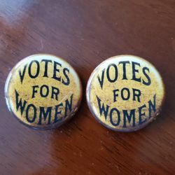 Jackson Homestead and Museum - Several great buttons in their gift shop!