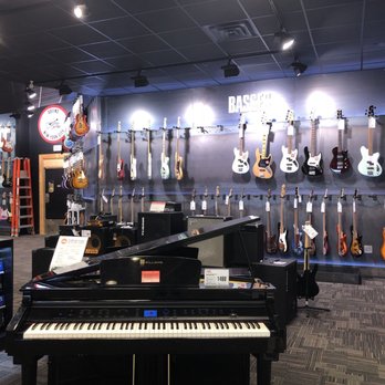 Guitar Center - Musical Instruments & Teachers Near Me - Long Island City, New York Guitar Center - Musical Instruments & Teachers Near Me - Long Island City, New York