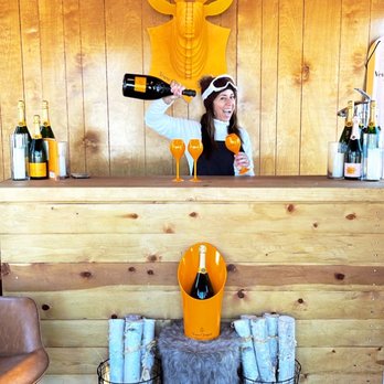 Edgewood Tahoe - Champagne time at the chalet. - Hotels Near Me - Gardnerville, Nevada