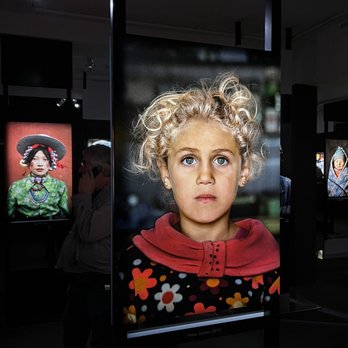 Musée Maillol - Steve Mccurry exhibit. Photo by @andrewcurryla - Museums Near Me - Paris, 75 Musée Maillol - Steve Mccurry exhibit. Photo by @andrewcurryla - Museums Near Me - Paris, 75