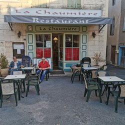 La Chaumière - Restaurant traditionnel utilisant les produits du terroir. Fait maison de l'entrée au dessert