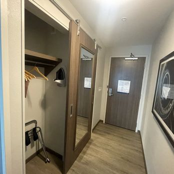 Hampton Inn - Hotels Near Me - San Diego, California