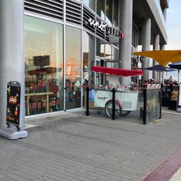Exterior outside entrance of Uno Gelato - Store - Vancouver, British Columbia Exterior outside entrance of Uno Gelato - Store - Vancouver, British Columbia