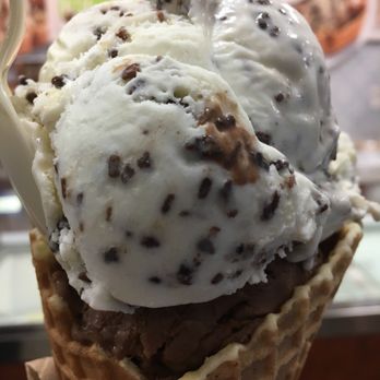 Kilwins Ice Cream - Chocolate - Fudge - Desserts Near Me - Winter Park, Florida Kilwins Ice Cream - Chocolate - Fudge - Desserts Near Me - Winter Park, Florida