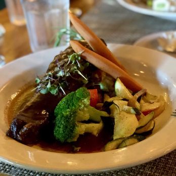 Diane's Saddleback Grill - Bars Near Me - Lake Arrowhead, California