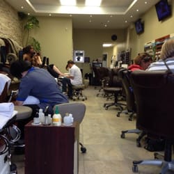 Lori's Nails & Spa