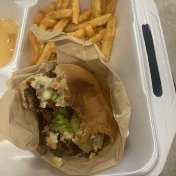 SolBurgers - Tough to eat Cheese Burger! - Burgers Near Me - George West, Texas SolBurgers - Tough to eat Cheese Burger! - Burgers Near Me - George West, Texas