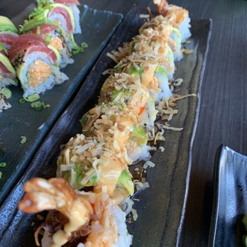 Sushi Lounge - cocomo Roll - Sushi Bars Near Me - Point Loma, California