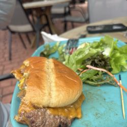 Pour on Center - Smash burger