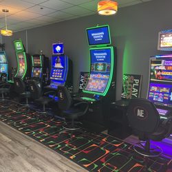 Dolly's Gaming Cafe