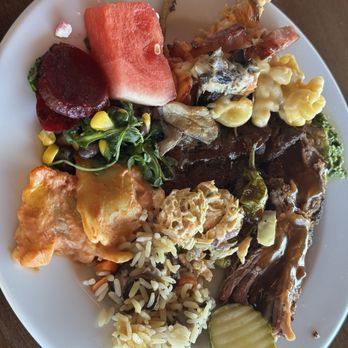 Northern Lights Alpine Kitchen - A huge taste of many items - Buffets Near Me - Banff, Alberta Northern Lights Alpine Kitchen - A huge taste of many items - Buffets Near Me - Banff, Alberta