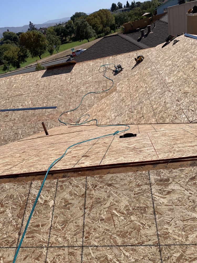 Slide of Diaz Gorilla Roofing