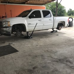 FM 39 Tire Repair Service