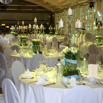 Hangar no5 - Hochzeit im Hangar no5 - Party & Event Planning Near Me - Hanover, NI