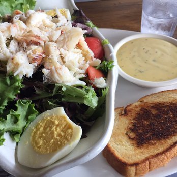 Chart Room Restaurant - Seafood Near Me - Crescent City, California