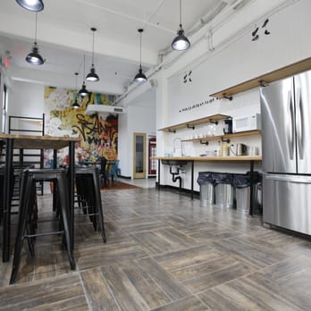 BKLYN Commons - Take a break at one of our long tables. - Shared Office Spaces Near Me - Brooklyn, New York