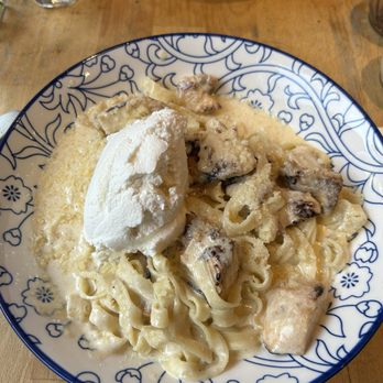 Cafe Luce - Quattro Formaggi - Italian Near Me - Manhattan, New York