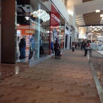Shoe Palace - 12/13/14 Grand Opening - Shoe Stores Near Me - Roseville, California Shoe Palace - 12/13/14 Grand Opening - Shoe Stores Near Me - Roseville, California