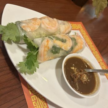 Green Papaya - Summer rolls with shrimp! So good - Vietnamese Near Me - Miami Lakes, Florida Green Papaya - Summer rolls with shrimp! So good - Vietnamese Near Me - Miami Lakes, Florida