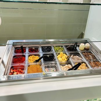 Yogurtland - Toppings - Ice Cream & Frozen Yogurt Near Me - Sherman Oaks, California Yogurtland - Toppings - Ice Cream & Frozen Yogurt Near Me - Sherman Oaks, California