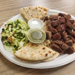 M's Halal Mediterranean food - Gyro platter