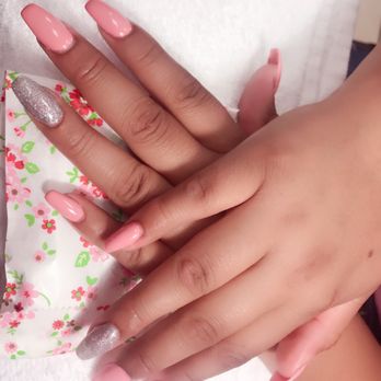 Bella Nails and Spas - It was my first time coming here and I am 100% satisfied! - Nail Salons Near Me - Riverside, California Bella Nails and Spas - It was my first time coming here and I am 100% satisfied! - Nail Salons Near Me - Riverside, California
