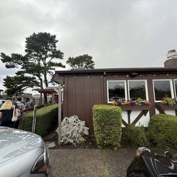 Driftwood Restaurant & Lounge - Lounges Near Me - Cannon Beach, Oregon Driftwood Restaurant & Lounge - Lounges Near Me - Cannon Beach, Oregon